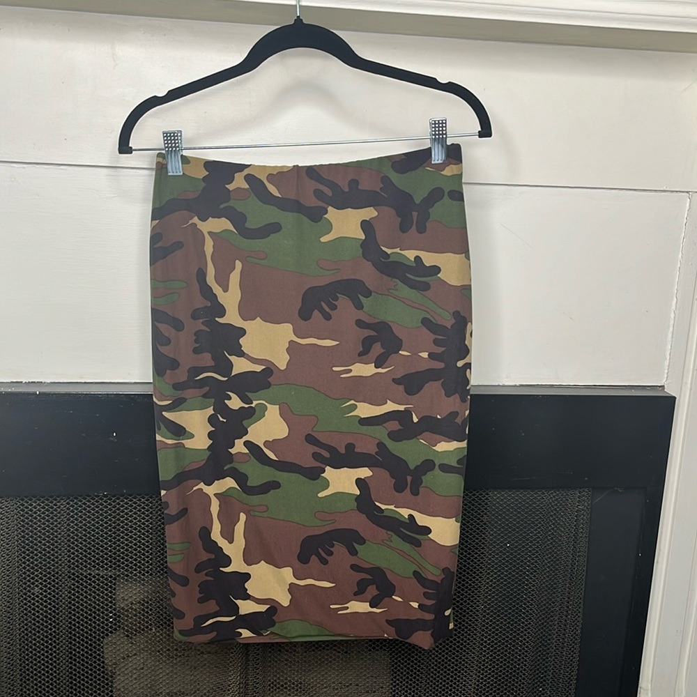 Camo midi skirt